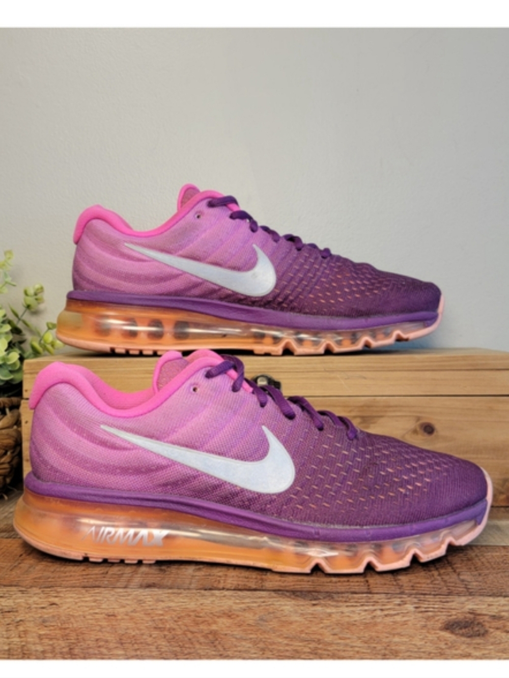 Nike Air Max 2017 Running Athletic Shoes Sneakers Pink Bright Purple Mesh 9.5